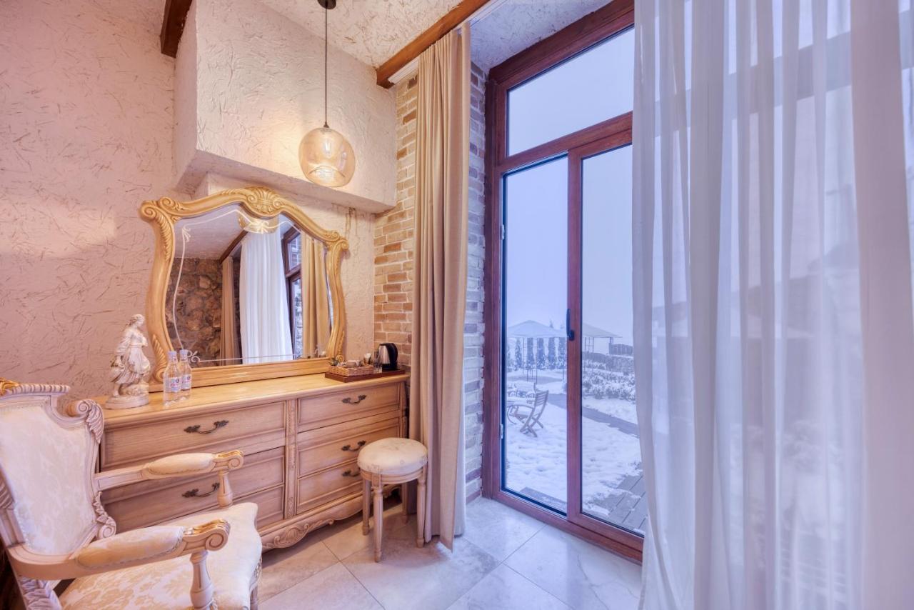 Alpine Castle Hotel ديليجان المظهر الخارجي الصورة