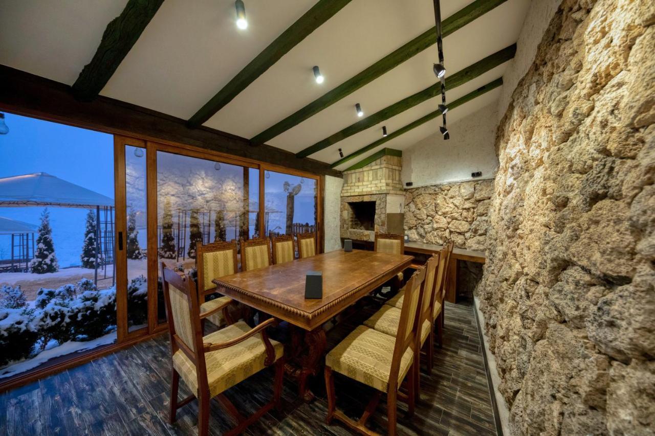 Alpine Castle Hotel ديليجان المظهر الخارجي الصورة