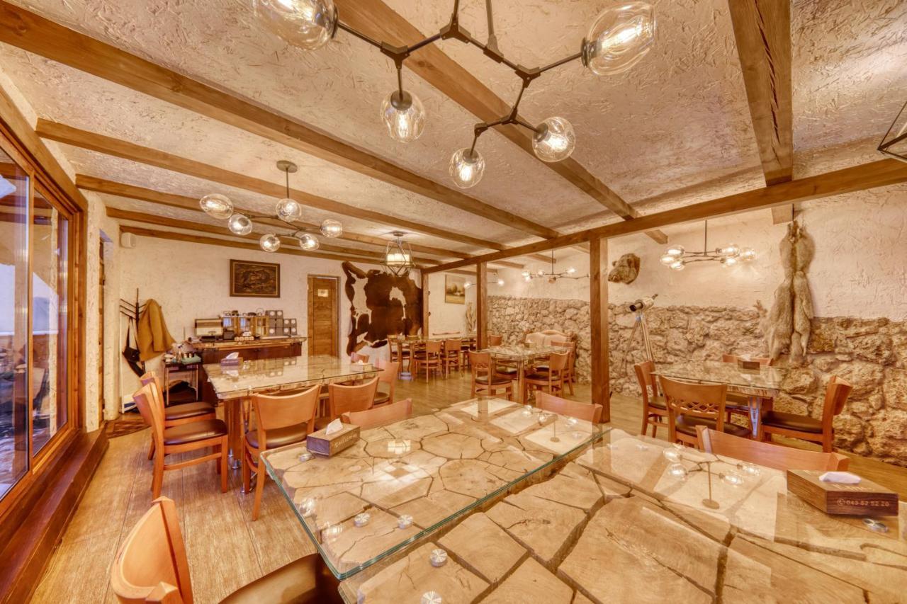 Alpine Castle Hotel ديليجان المظهر الخارجي الصورة